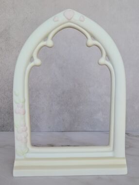 Precious Moments “Wedding Arch” Figurine